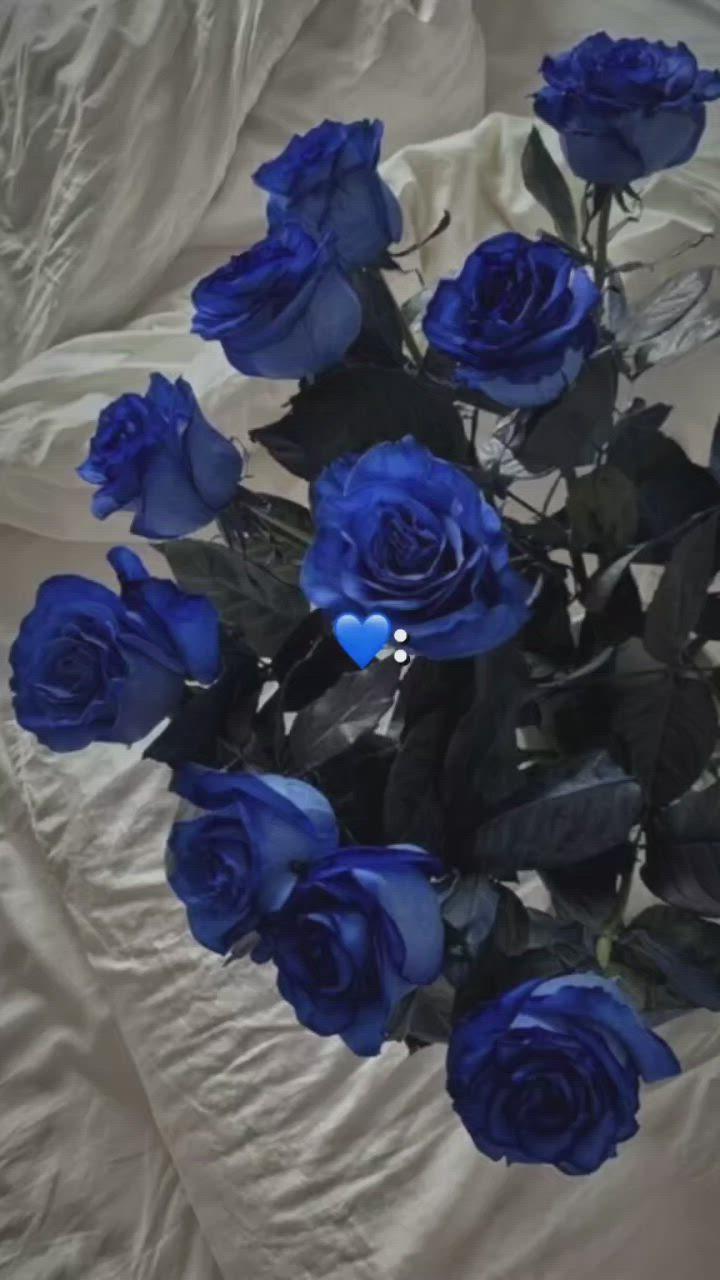 Corporate meeting room with carefully timed floral arrangements that maintain elegance throughout business hours